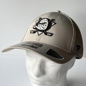 Authentic Pro Fanatics NHL Anaheim Ducks Flex Fit Beige Baseball Cap